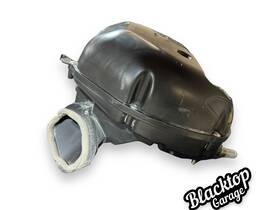 13720-17k00 Airbox 17-23 Suzuki Gsxr1000r Oem Air Intake Filter Box With