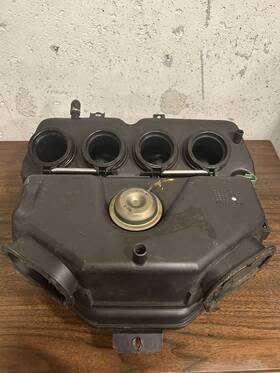 Airbox 304544752443 1996 1997 1998 1999 Suzuki Srad 600 750 Air Box D59