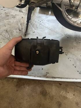 3l5-14411-00 Airbox Yamaha Qt50 Oem Air Box And Intake Boot
