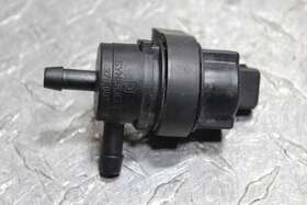 11738556600 Bmw 11 73 8 556 600 16-23 G310r Oem Air Valve Solenoid Top Engine Switch Sensor