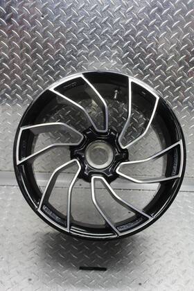 Cxmt8.00 Ducati 7480561 2016 Diavel Rear Whhel Rim 17m/cxmt8.00