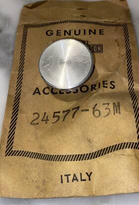24577-63m Harley Davidson Aermacchi Crs Crtt Nos Plug Right Crankcase Cover Camshaft Hole