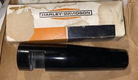 45966-67 Harley-davidson Aermacchi 1967-1968 Sprint Ss Nos Right Upper Fork Cover