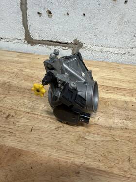 Honda 16400-mke-af1 22-24 Crf 450r Crf450r Oem Throttle Body Complete Nice