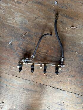 16620-mbw-j21 Honda Cbr 600 F4i Oem Fuel Rail With Injectors Pressure Regulator And Hoses