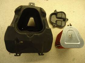 17201-mg8-000 Honda 1985-1986 Shadow Vt1100 Airbox Air Filter Intake Box Vt 1100 Oem Vt1100c