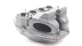 17221-mcw-d00 Honda 2002-09 Interceptor Vfr800 Oem Airbox Air Intake Filter Box