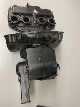 17231-mgc-000 Honda 2014 Cb1100sa Airbox Ab Case Intake Breather