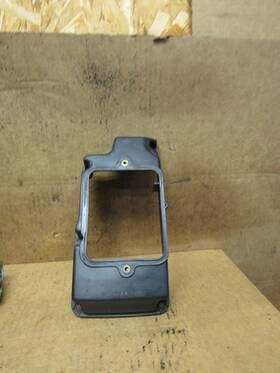 17250-mb0-700 Honda 1984 Vf700s Sabre Air Box Base Cover