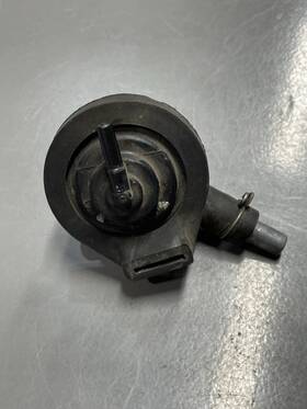 17300-mg8-791 Honda 1992 Shadow Vt1100c Keihin Air Vent Control Valve Tube