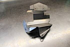 17413-mcs-l00 Honda 2004 St1300 Evaporate Emission Canister Heat Shield