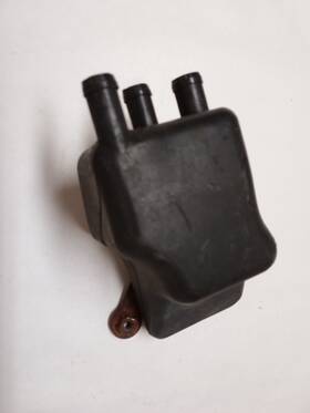 17551-kv0-000 Honda Interceptor Vtr250 Air Storage Tank Fits 1988-1990