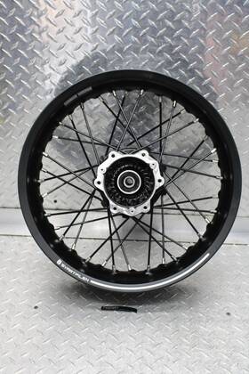 17xmt4.00 Husqvarna 7480951 2023 Vitpilen 401 Rear Svartpilen Wheel Rim Akront