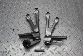 7814218 Kawasaki 2004 Ninja Zx6r Zx636c Passenger Footpegs With Brackets