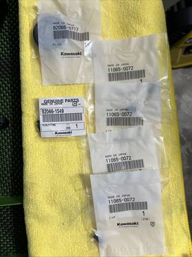 92066-0717 Kawasaki 16-25 Zx10r Canister Vacuum Plug Kit