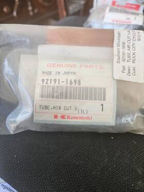 92191-1698 Kawasaki Oem Tubeair Cut Valve Part #