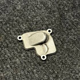 47037007000 Ktm 03-12 85 105 Sx Xc Oem Exhaust Control Cover Lid Powervalve Valve Rod Shield