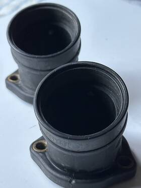 11509040 Moto Guzzi 850 Lemans Plastic Intake Manifolds