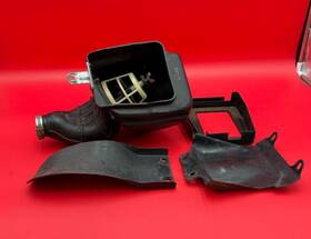 13700-02b53 Suzuki 1997 1986 - 2001 Rm80 Oem Airbox Intake Boot Air Cleaner Case