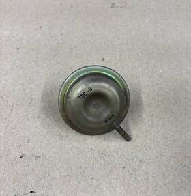 13715-02f00 Suzuki 1999 - 2007 Hayabusa Gsxr 1300 Vacuum Chamber Air Box Sensor Oem #0236