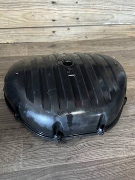 Suzuki 13740-41g00 2006 Gsxr1000 Oem Airbox Air Intake Filter Box 13700-41g00