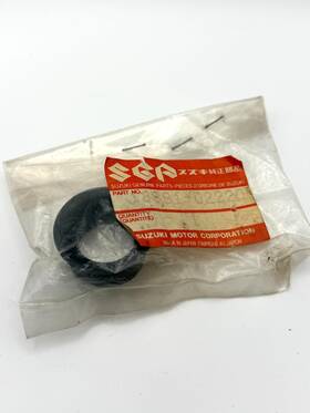 13891-02220 Suzuki Genuine Nos Guide Inlet