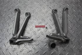 2196273 Suzuki 2004 Gsxr600 Passenger Footpegs