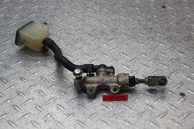 2199248 Suzuki 1992 Gsxr750 Rear Nissin Brake Master Cylinder