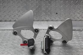 2205235 Suzuki 2000 Katana 750 Gsx750f Driver Footpegs