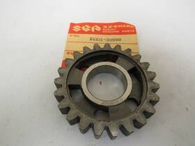 24331-30000 Suzuki Nos Third Gear Driven. Part 1971-1975 Ts250
