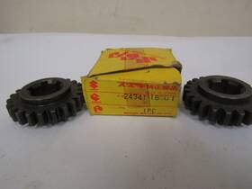 24341-18001 Suzuki Tc305/t305/t250 Transmission 4th Driven Gear Nos Sold As 2