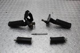 7812959 Suzuki 2007 Gz250 Airbox Footpegs Front And Rear