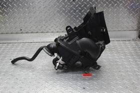 2205882 Triumph 2022 Street Scrambler 900 Airbox