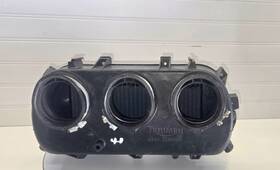 E110038 Triumph 1995-04 Airbox Intake Housing