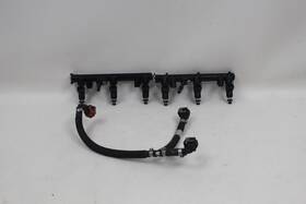 T1245580 Triumph T1245581 Daytona 675r 675 13-17 Oem Fuel Gas Petrol Injectors Lines Rail Nice