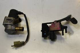 T2200985 Triumph 2006 Daytona 675 Air Solenoid Valve Engine Switch Sensor
