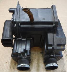T2209357 Triumph T2208750/t2209357 Thruxton 900 2009-2016 Oem Airbox Housing