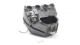 14b-14411-00-00 Yamaha 2009 Yzf R1 Airbox Air Intake Filter Box