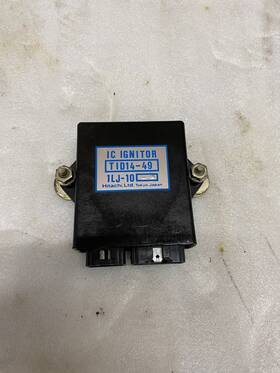 T1d14-49 Yamaha 1lj-10 1986 Fz750 Fz 750 Cdi Ecm Ecu Igniter Computer Oem
