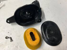 1t9-14411-00-00 Yamaha Case Air Cleaner 1 Cap Duct Filter 1977 Dt 100 Airbox Box