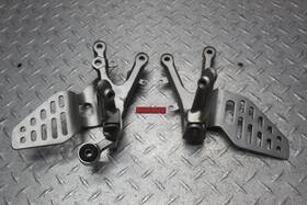 2196134 Yamaha 2007 Yzf R6 Driver Footpegs
