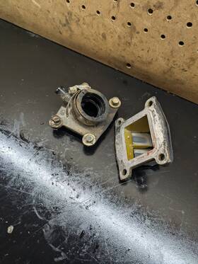 2hf-13610-01 Yamaha Yz80 Reed Valve Block Intake Boot 1987-92 #2079