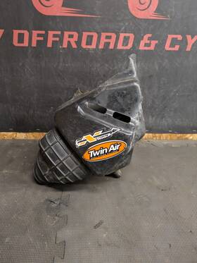 3jd-w1441-00-00 Yamaha 1989 Yz125 Air Box