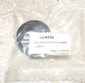 3tb-24181-00-00 Yamaha 73 Tx650 Xs 2 Fuel Gas Tank Mounting Rubber 02-6530