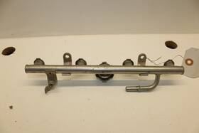 4c8-13930-00-00 Yamaha 2007 - 2008 Yzf R1 Fuel Rail Pipe