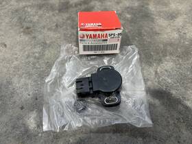 5ps-85885-01-00 Yamaha Oem New Tps Sensor