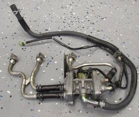 5pw-14803-00-00 Yamaha Complete Air Induction System / Pair Valve Second 2nd 02-03 Yzfr1 Yzf-r1