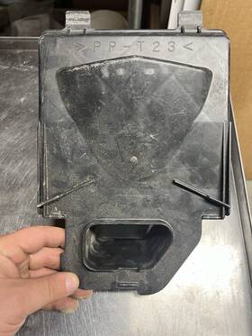 Pp-t23 Yamaha Airbox Lid/cover