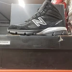 Marvel/new Balance Black Panther Size 9.5 Mid Trail Running Shoe M0990BP4. Fixed Price $349.00.