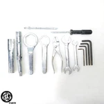 01-03 Suzuki Gsxr 750 Tool Bag Kit. Fixed Price $40.00.